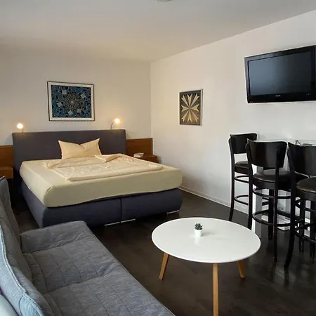 Leo Aparthotel